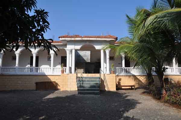 Gir Lions Paw Resort With Swimming Pool Sasan Gir Exterior foto